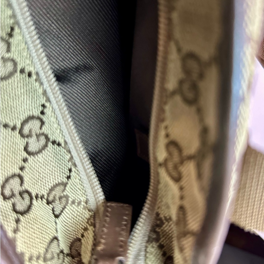 Gucci Brown Monogram Tote Bag - Picture 10 of 11